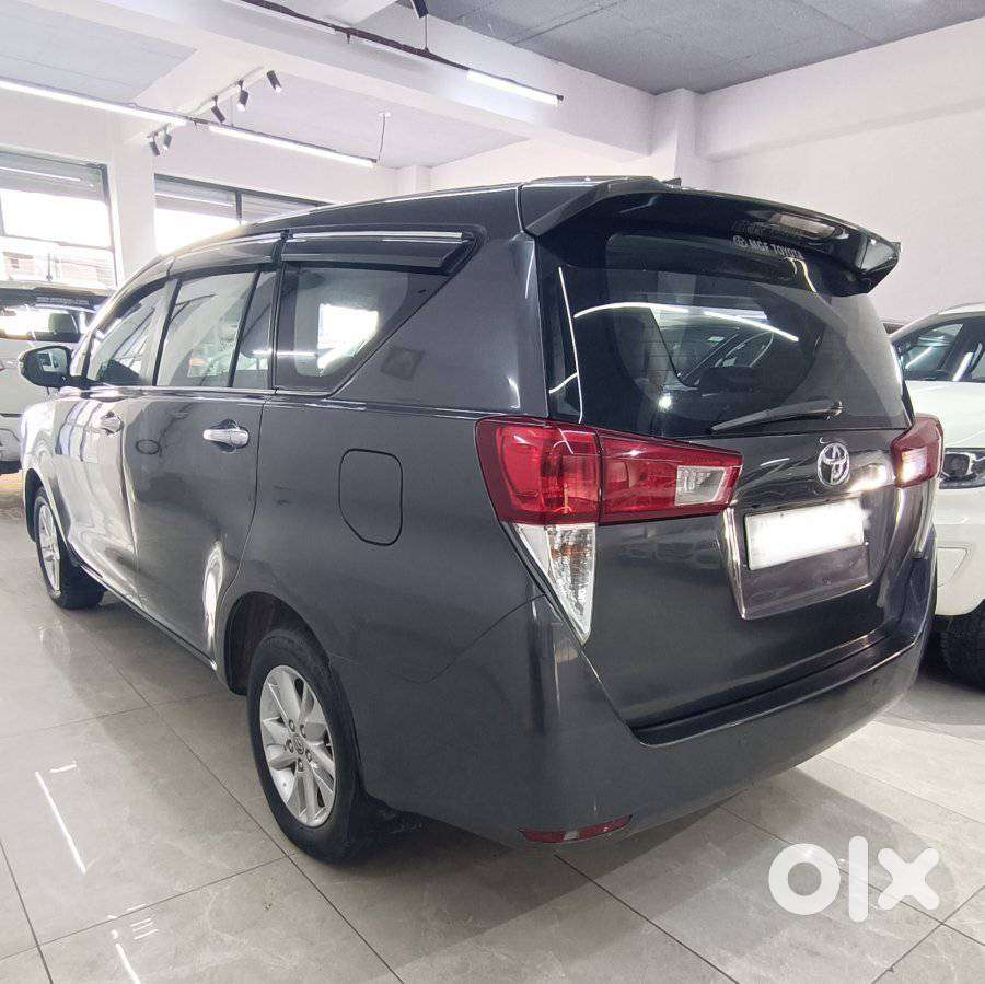 Toyota Innova Crysta 2.4 V 7 Str, 2017, Diesel