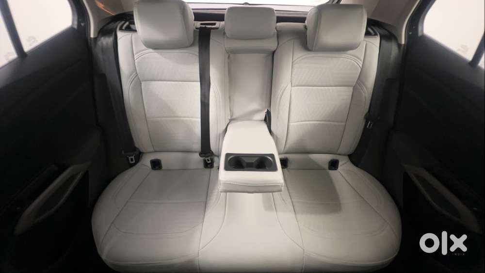 Skoda Kylaq Signature Plus At, 2026, Petrol