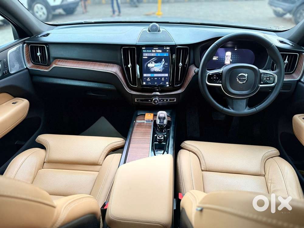Volvo Xc60 D5 Awd Automatic, 2024, Petrol
