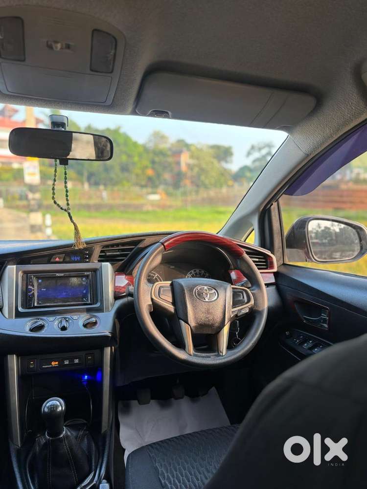 Toyota Innova Crysta 2016 Diesel Manual