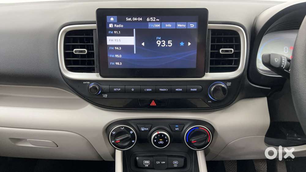 Hyundai Venue 1.2 S (o), 2023, Petrol