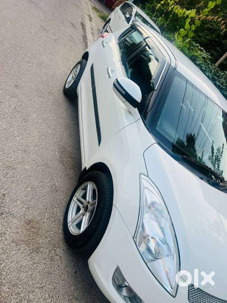 Maruti Suzuki Swift 1.2 Vxi (o), 2012, Petrol