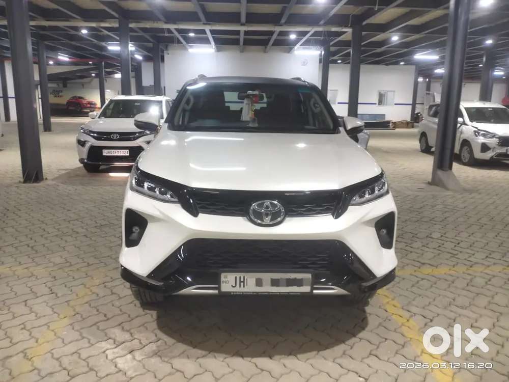 Toyota Fortuner Legender 2025