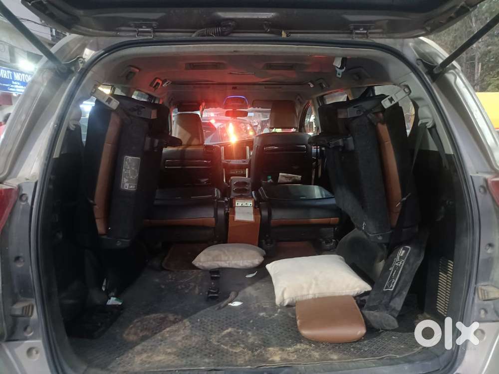 Toyota Innova Crysta 2.8z Automatic, 2016, Diesel