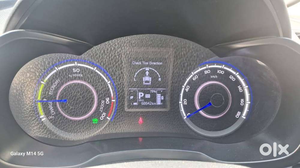 Mahindra Xuv400 Ev 2023 Electric Well Maintained