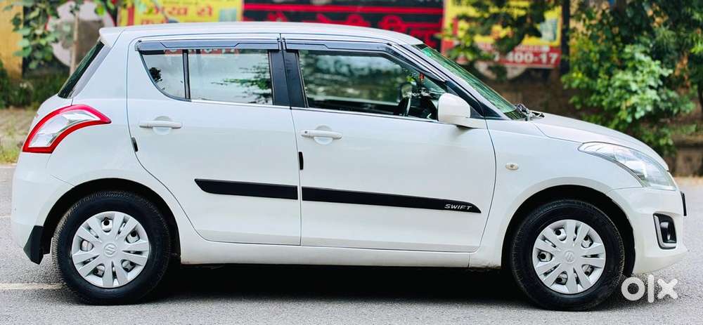 Maruti Suzuki Swift Lxi Optional-o, 2017, Cng & Hybrids