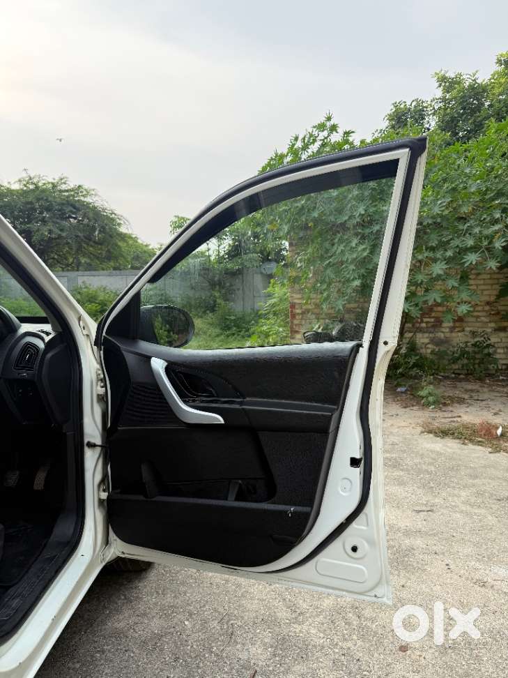Mahindra Xuv500 W5, 2018, Diesel