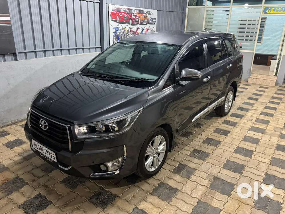Innova Crysta 2.4z