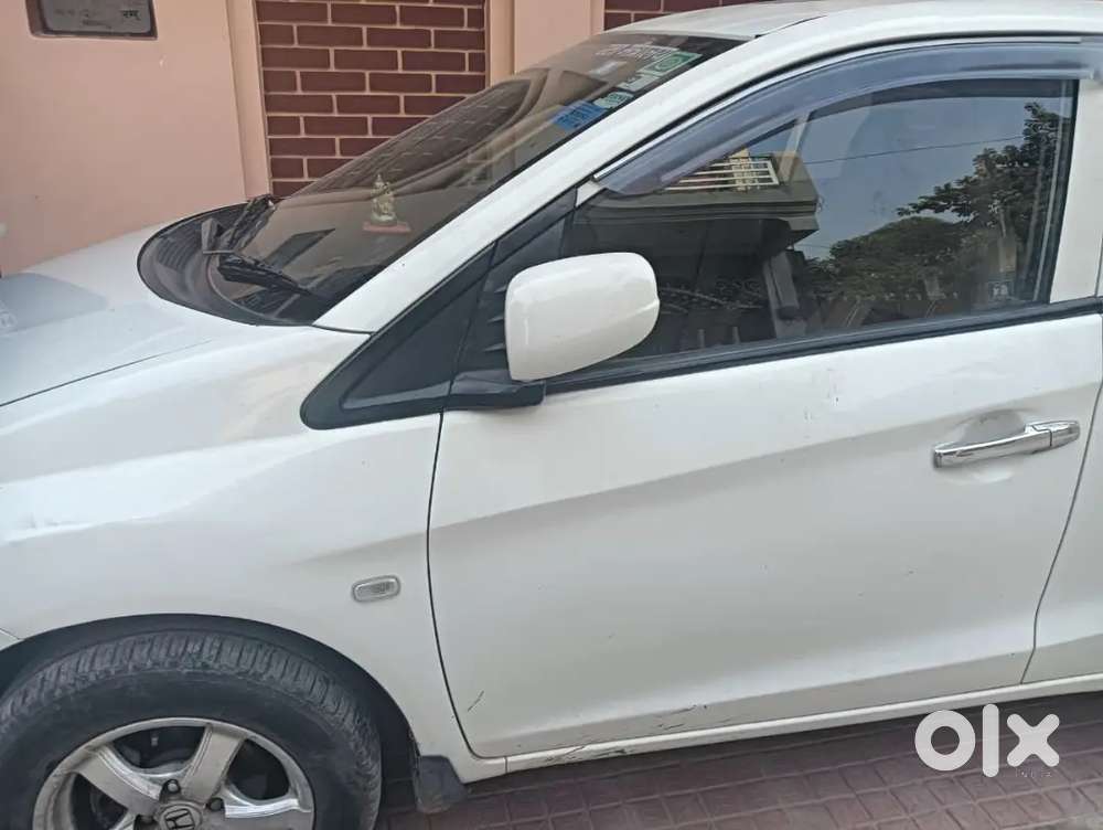 Honda Brio Mt Petrol 2014