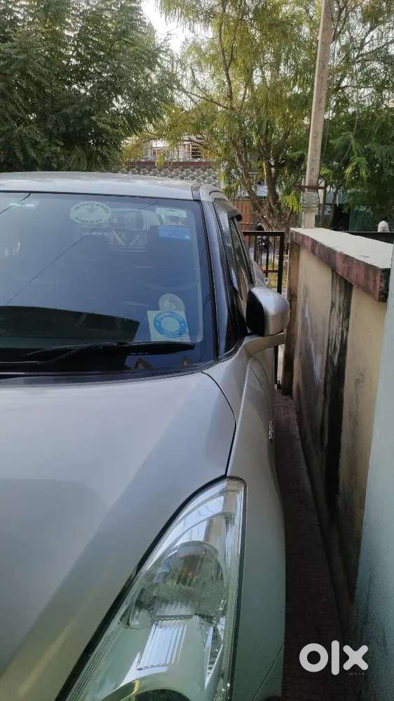 Maruti Suzuki Swift Vxi 2015