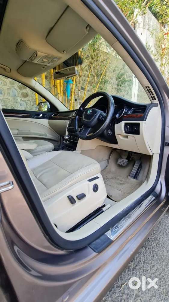 Skoda Superb Elegance 2010 Diesel Automatic