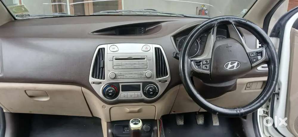 Urgent Sale Good Condition Car, I 20 Sportz 2011 Passing 2031 Takk