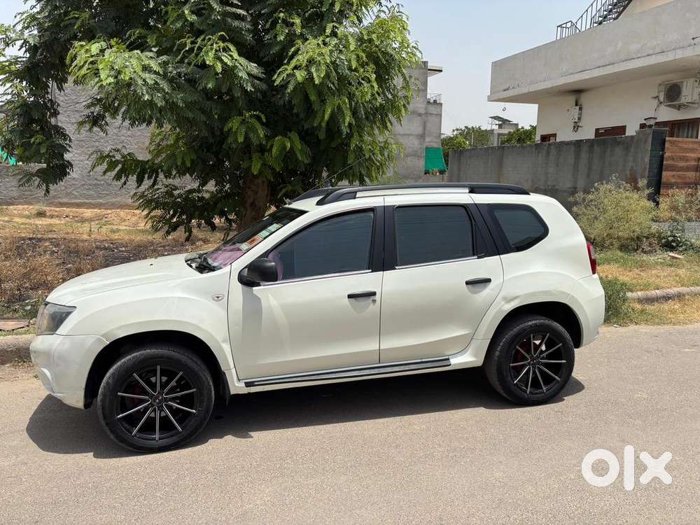 Nissan Diesel Car 2015