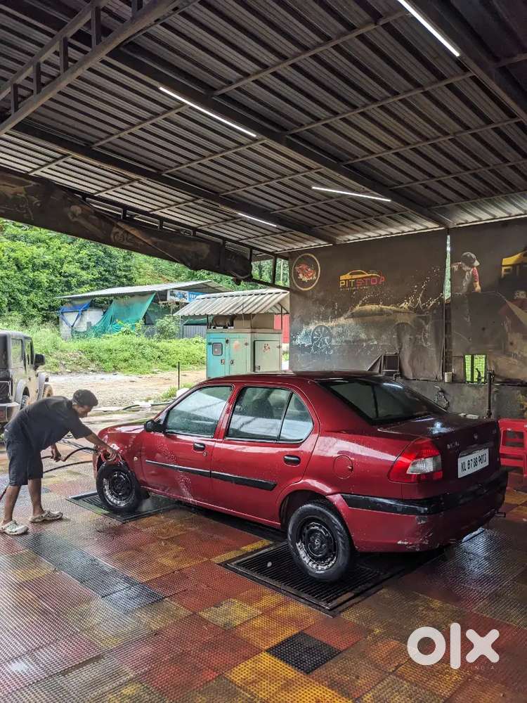 Ford Ikon Rocam 2006 Petrol