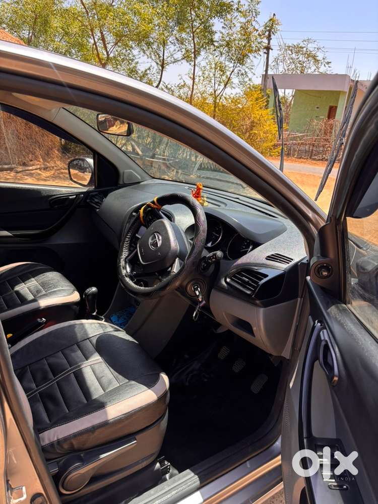 Tata Tigor Petrol 2019