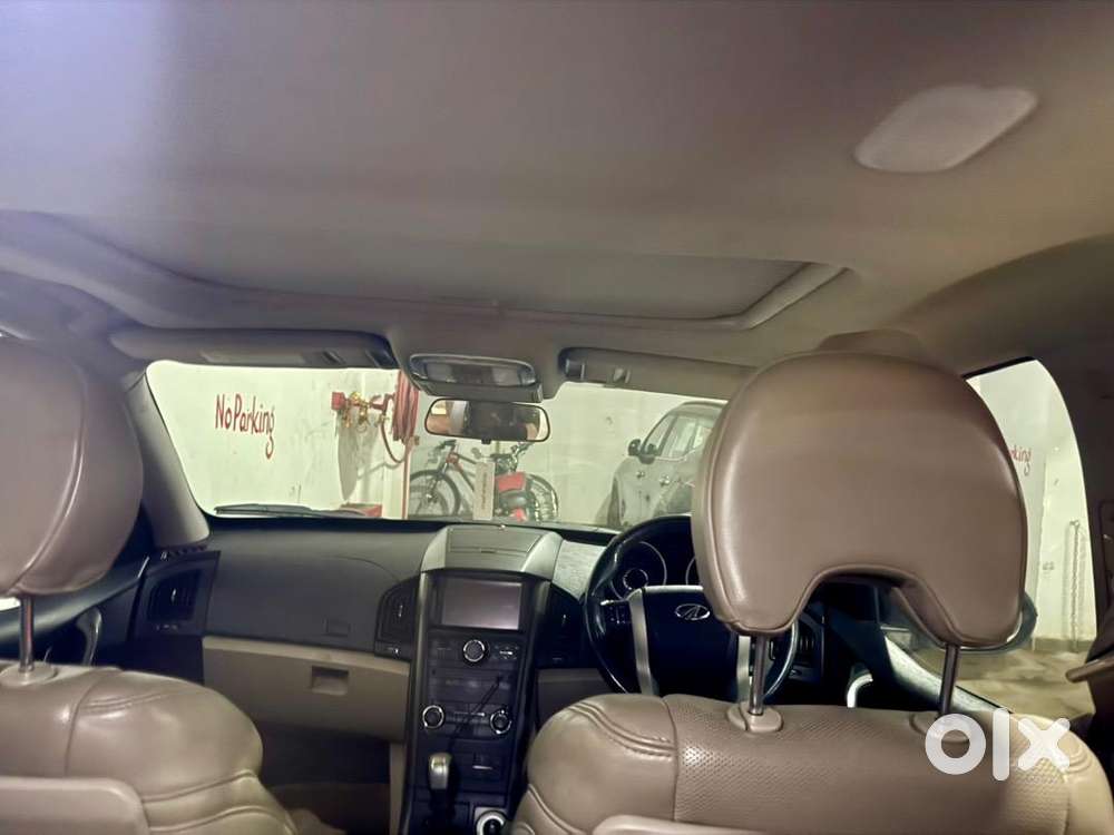 Mahindra Xuv500 Diesel Car 2017 W10 - Top Model