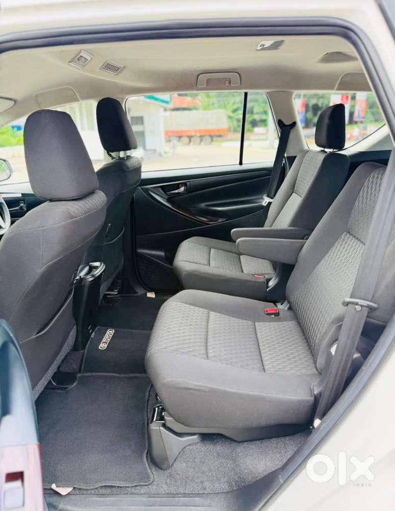 Toyota Innova Crysta 2024