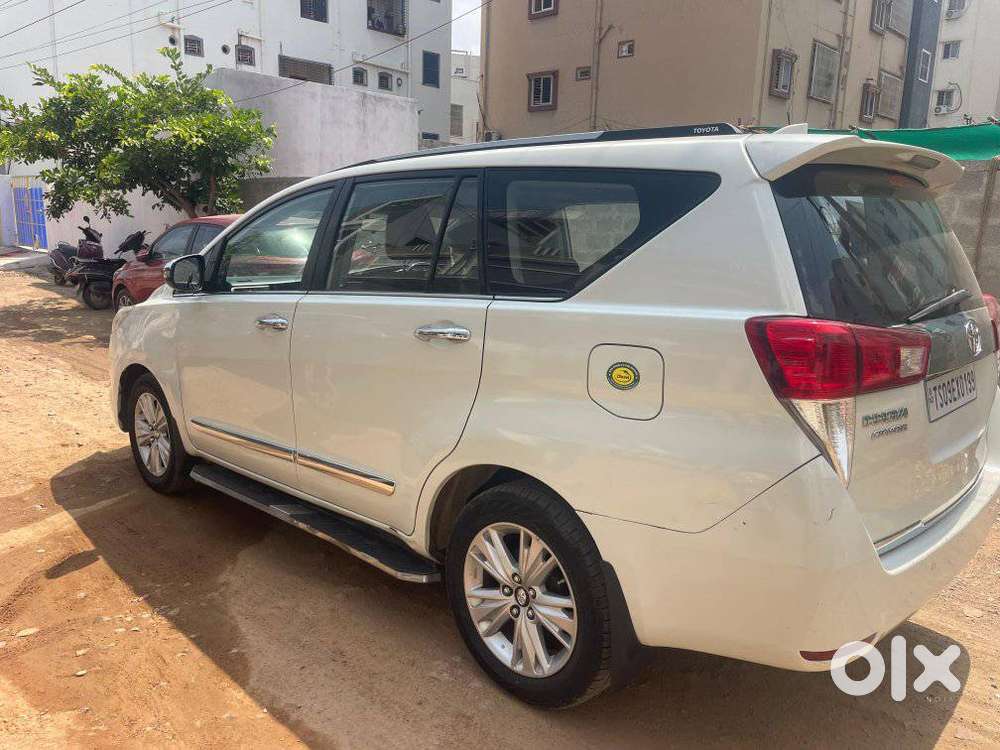 Toyota Innova Crysta 2.8 Z, 2017, Diesel