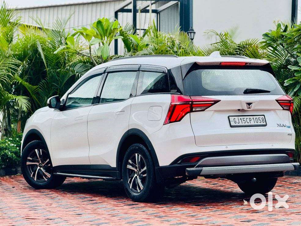 Mahindra Xuv700 2.2 Ax 5 Diesel At 7 Str, 2023, Diesel