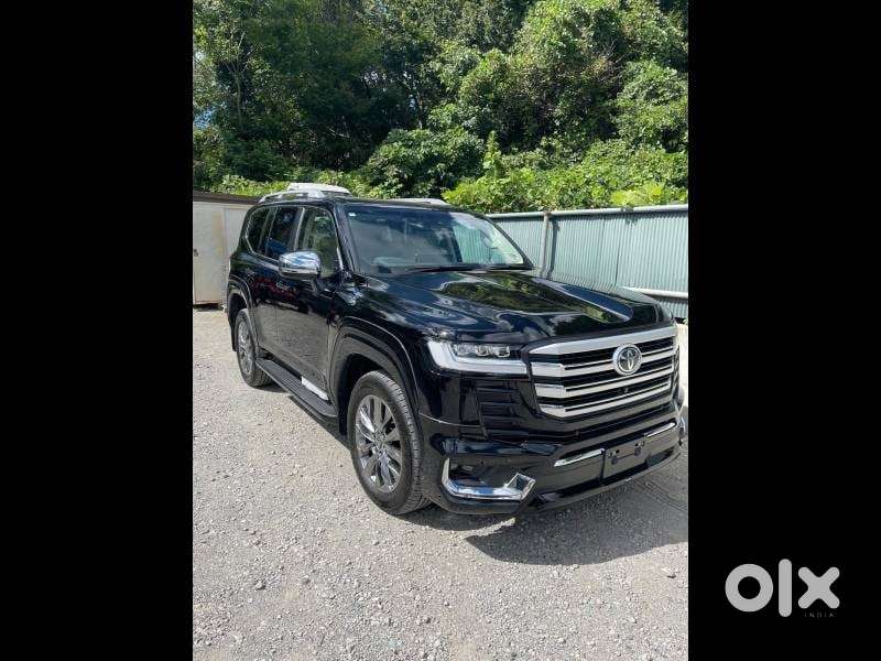 Toyota Land Cruiser Zx Petrol, 2024, Petrol