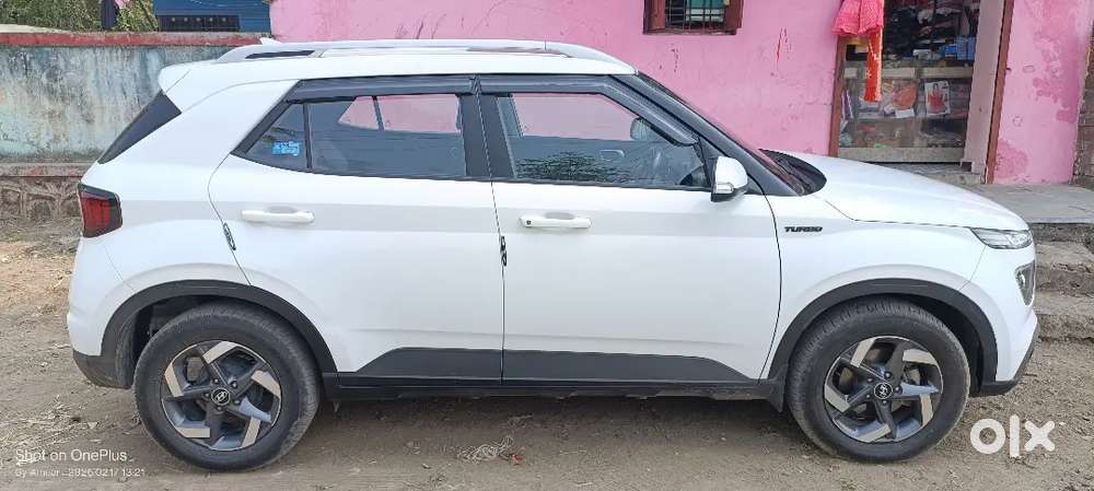 Looking To Sell Venu 2020 Diesel Model In Very Good Condition