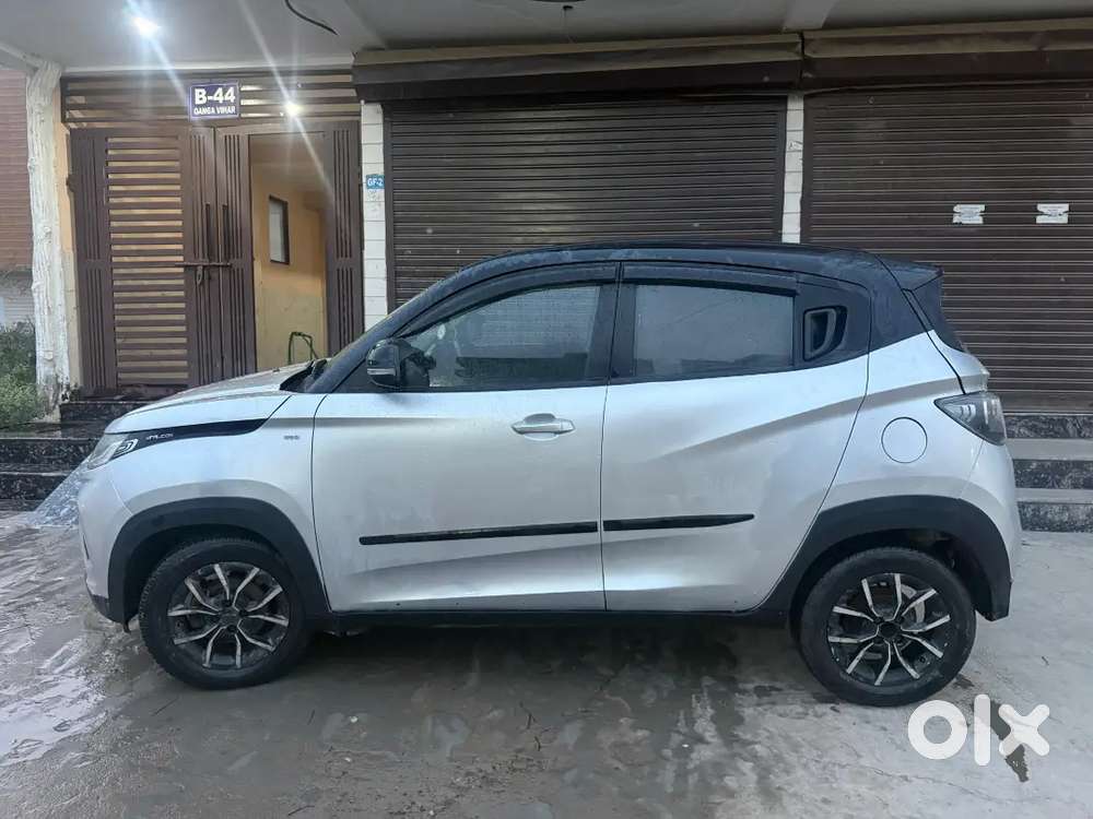 Mahindra Kuv100 Nxt Cng & Hybrids 60496 Km Driven