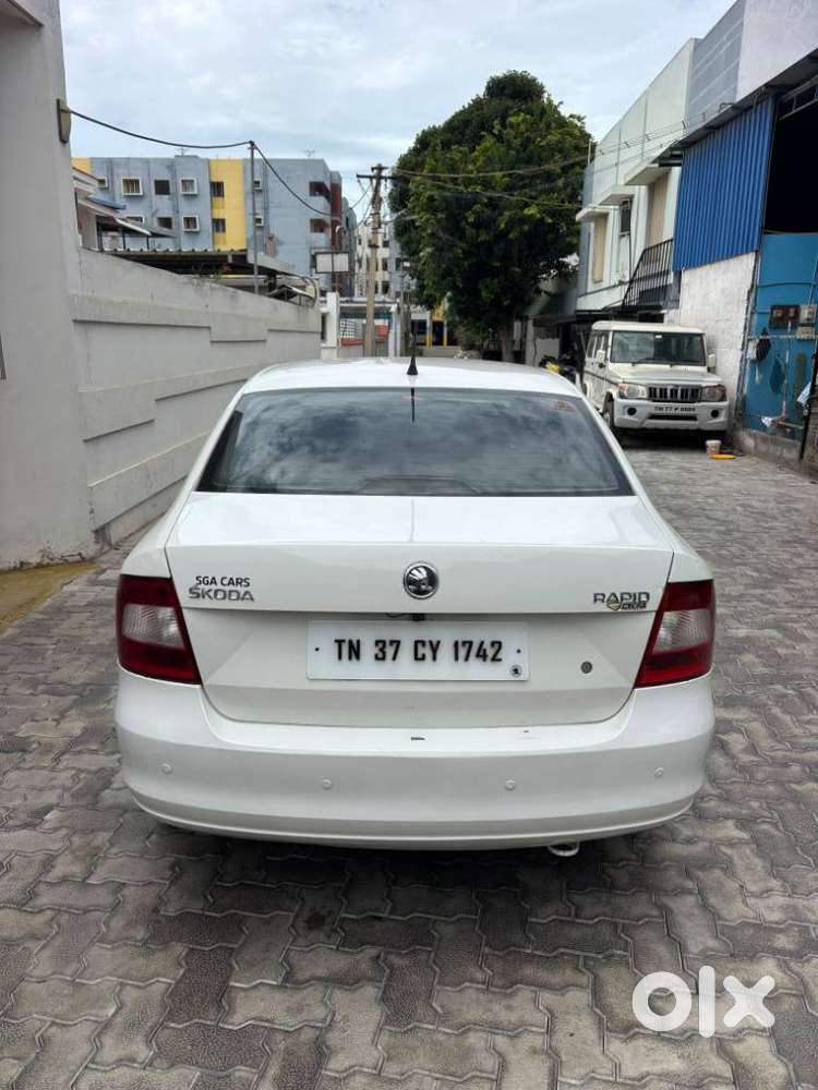 Skoda Rapid 1.5 Tdi Ambition Plus, 2014, Diesel