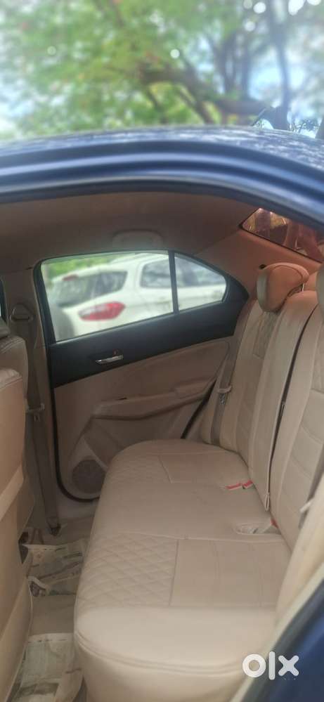 Maruti Suzuki Dzire 1.2 Vxi, 2022, Petrol