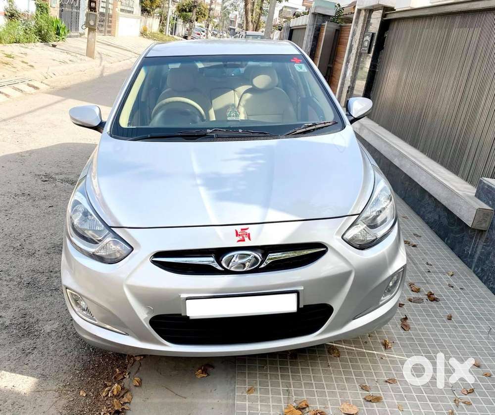 Hyundai Fluidic Verna 1.6 Vtvt Sx, 2011, Petrol