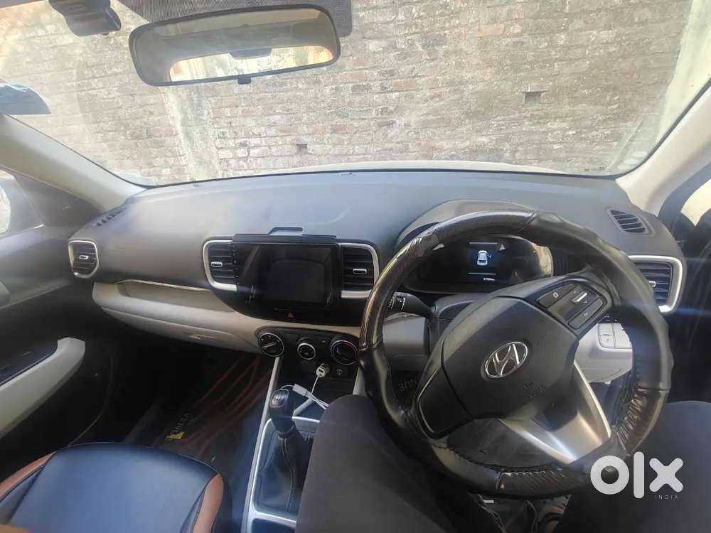 Hyundai Venue E Petrol 2024