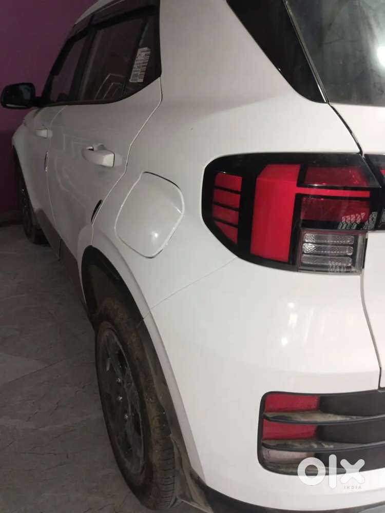 Hyundai Venue  1.2 Petrol Manual 2025