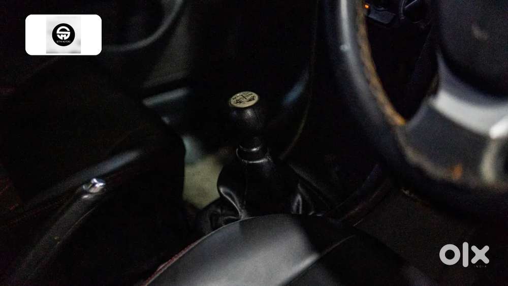 Maruti Suzuki Swift Vxi Optional, 2016, Petrol