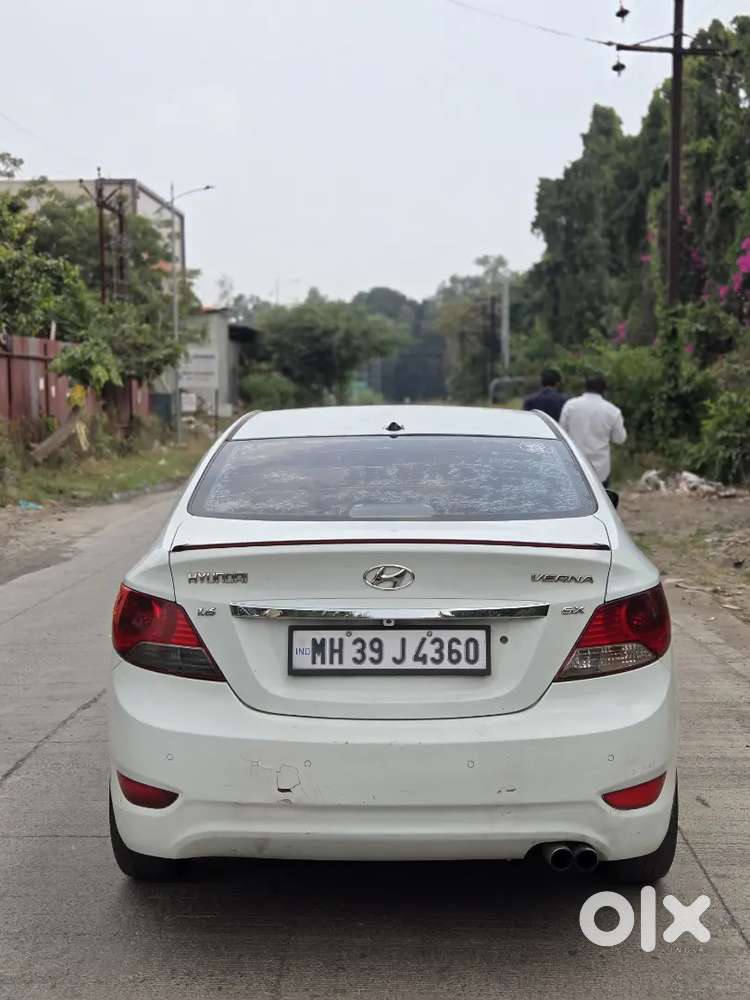 Hyundai Verna 2013 Diesel Manual