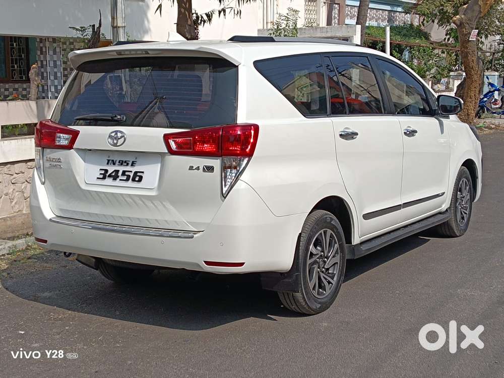 Toyota Innova Crysta 2.4 V 8 Str, 2021, Diesel