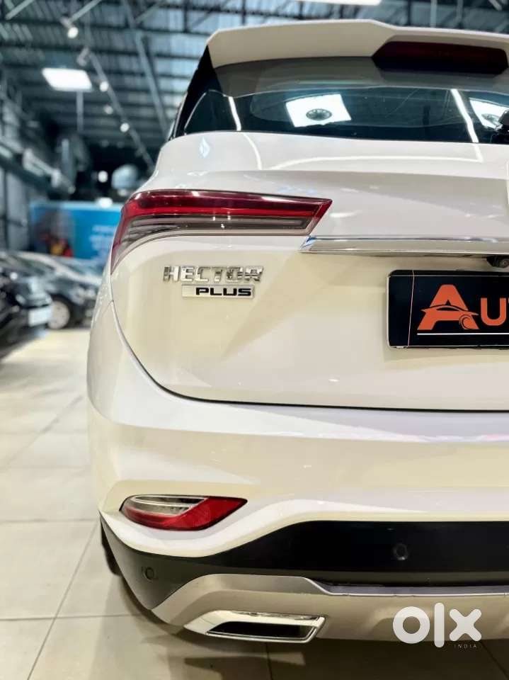 Mg Hector Plus 1.5 Sharp Turbo Cvt 6 Str, 2022, Petrol