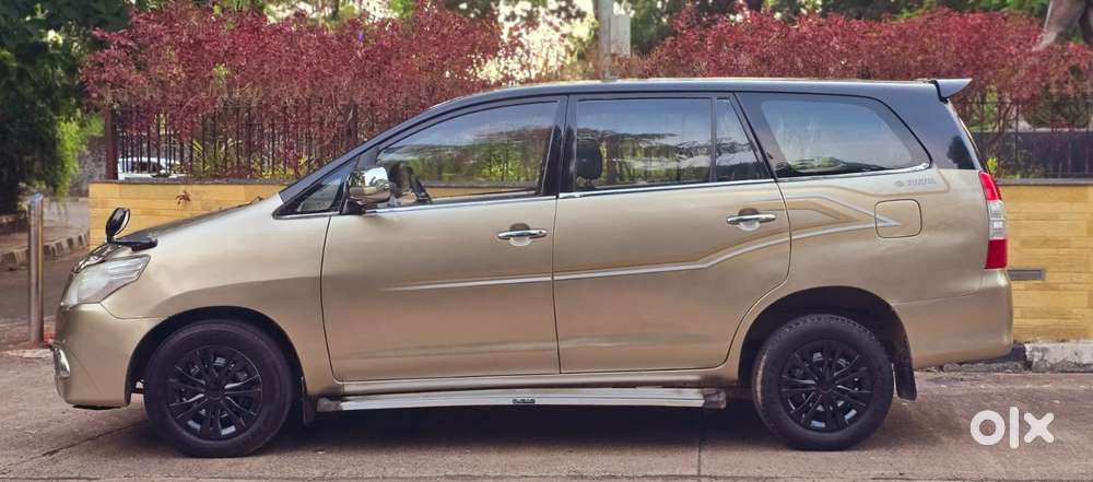 Toyota Innova 2.5 Ev Ps 8 Str Bs-iii, 2006, Diesel
