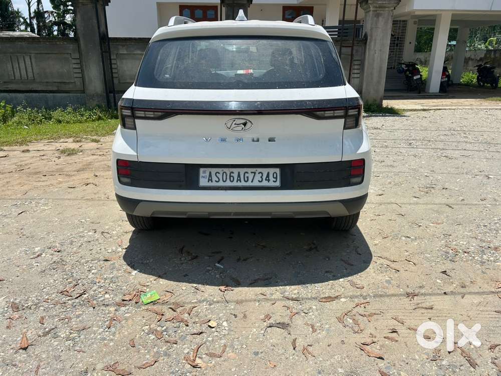 Hyundai Venue Petrol Manual 2022