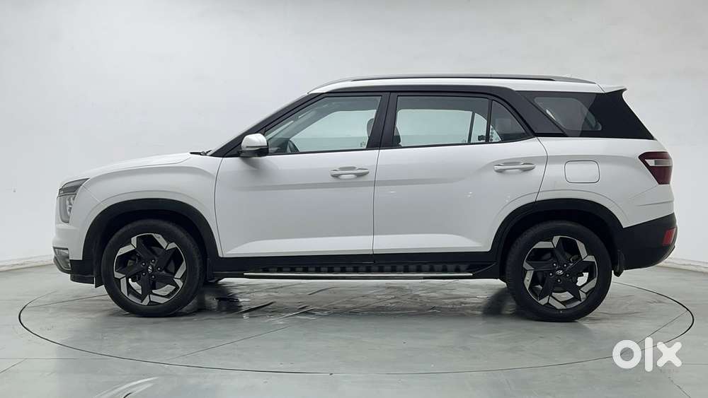 Hyundai Alcazar 1.5 Tdct Signature (o) 7s Petrol, 2023, Petrol