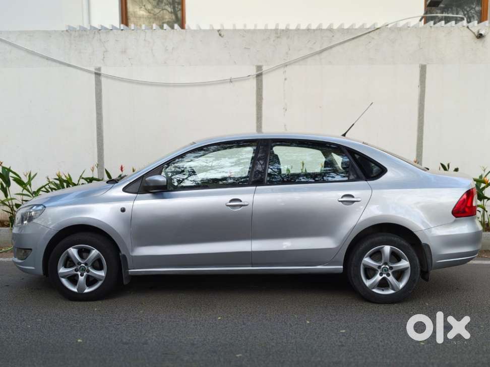 Skoda Rapid 1.6 Mpi At Elegance, 2013, Petrol