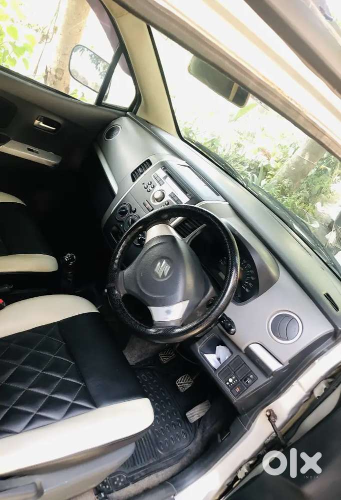 Wagon R 2013 Fst Party' Insurance November 4tyres New