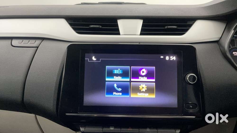 Renault Triber Rxz, 2022, Petrol