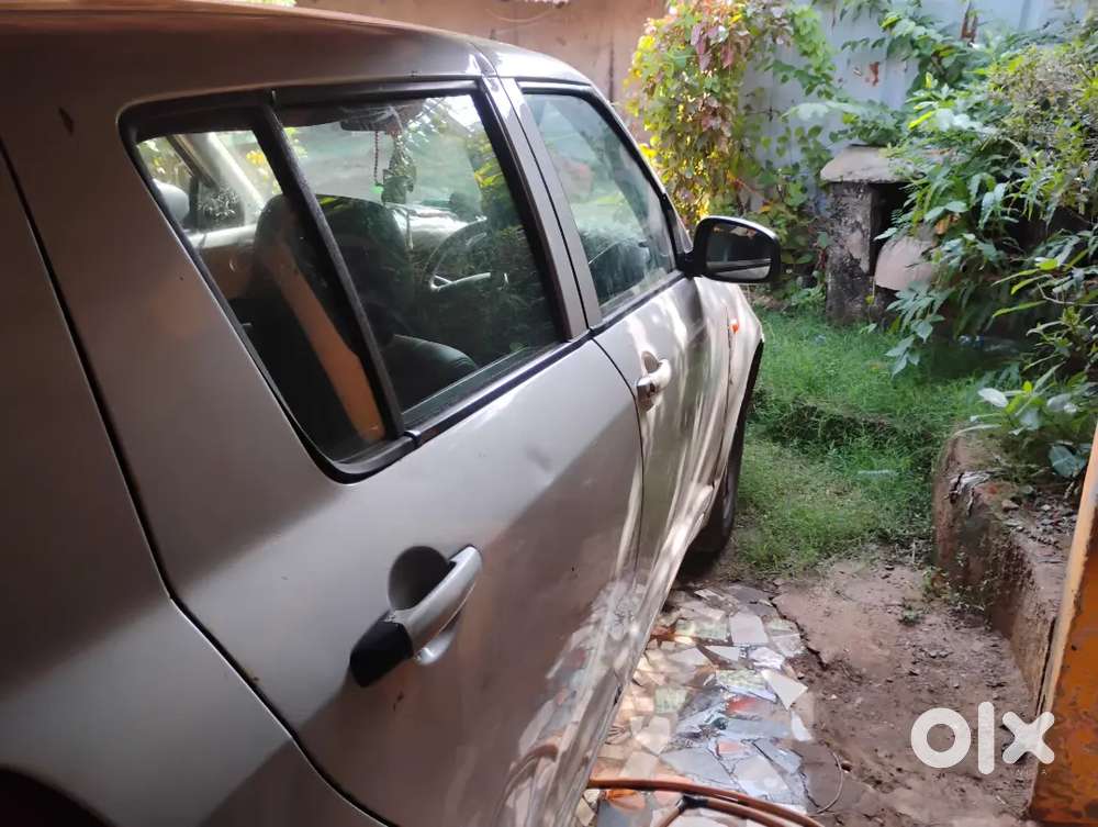 Maruti Suzuki Swift 2006 Petrol 260000 Km Driven
