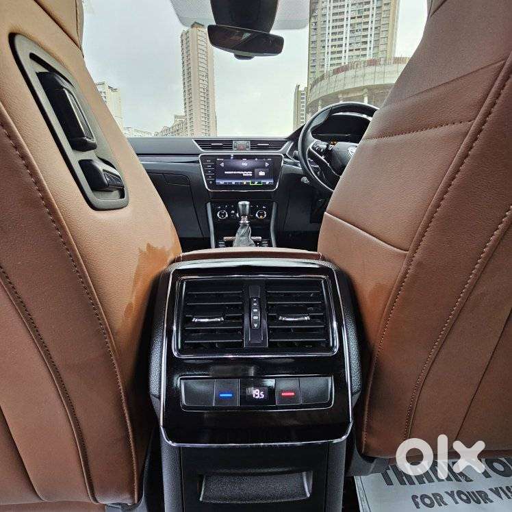 Skoda Superb 2.0 L&k Tsi At, 2024, Petrol