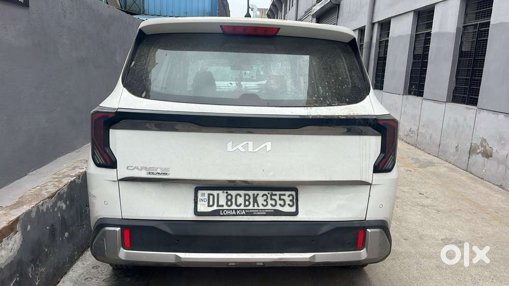 Kia Carens Clavis Petrol Manual 2025