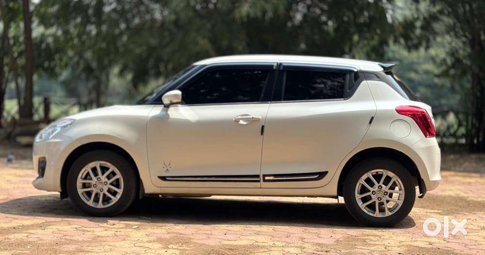 Maruti Suzuki Swift Zxi Plus Dual Tone, 2022