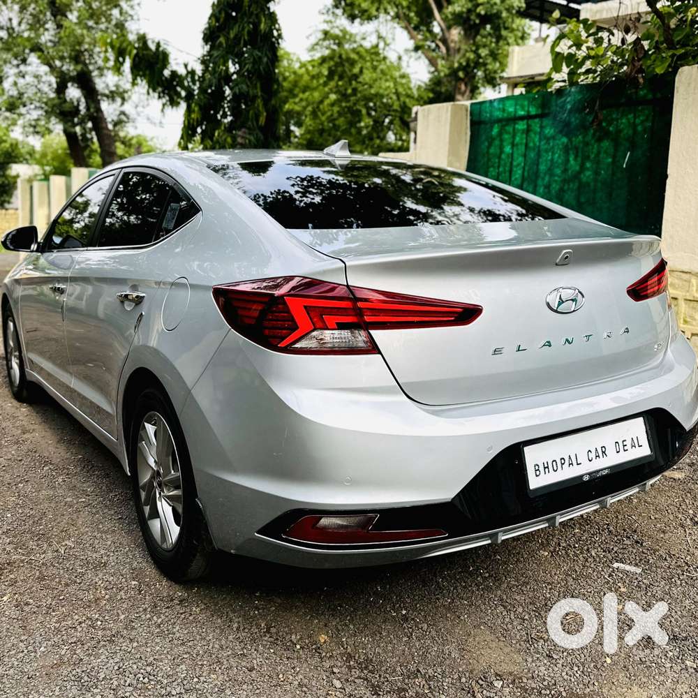 Hyundai New Elantra, 2022, Petrol
