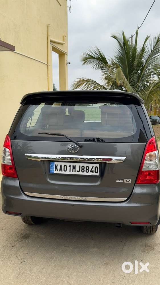 Toyota Innova 2013 Well Maintained