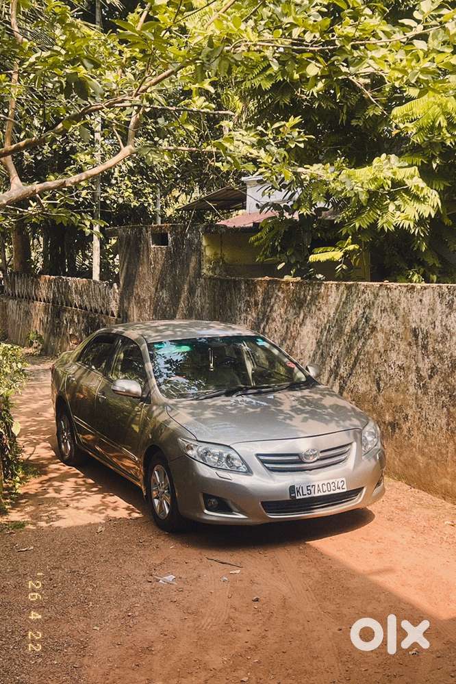 Toyota Corolla Altis 2011