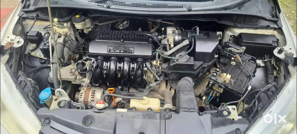 Led Light Instal Kuch Bhi Kam Nahi Ha Good Condition 2016 Model