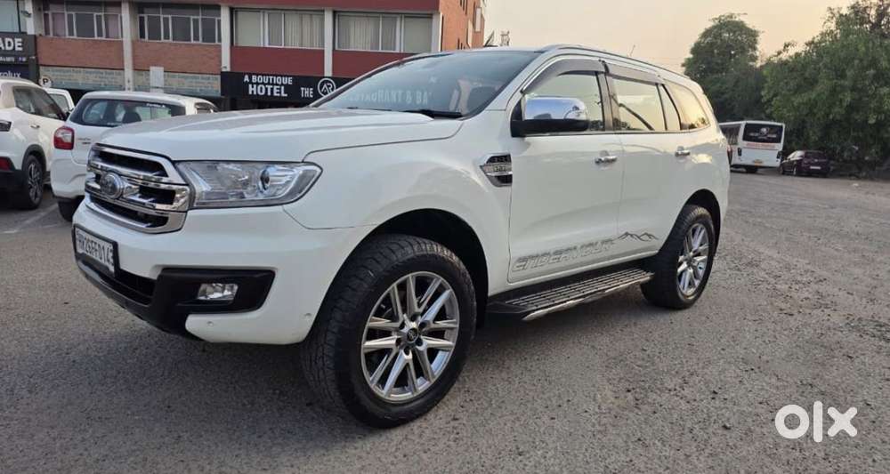 Ford Endeavour 3.2 Titanium At 4x4, 2017, Diesel